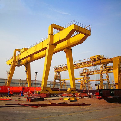 橋式與門式起重機(jī) 工業(yè)搬運(yùn)的兩大支柱