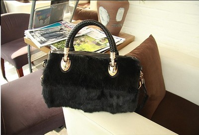 2013秋冬新款毛毛包 韓版時尚皮草單肩包的潮流魅力與選購指南